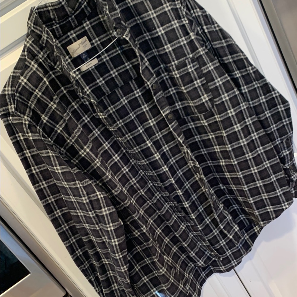 Universal Thread Plaid Button-Up Shirt. Front pocket size XXL